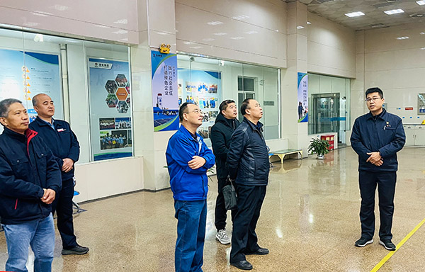 2024年3月6日，中國氮肥工業(yè)協(xié)會(huì)總工程師曹占高一行來公司座談交流3.jpg